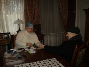 Кров для аналізу здає Чайковський Ісак Абрамович (92 роки). 