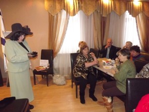 Елла Пріколотіна у ролі шадхен