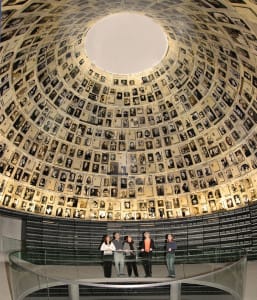 The-Hall-of-Names_yad_vashem-1